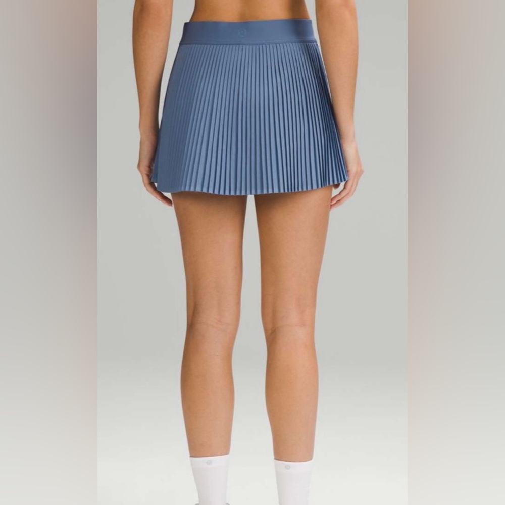 Lululemon Varsity High-Rise Pleated Tennis Skirt pickle ball
Oasis Blue size 0 - Picture 4 of 11
